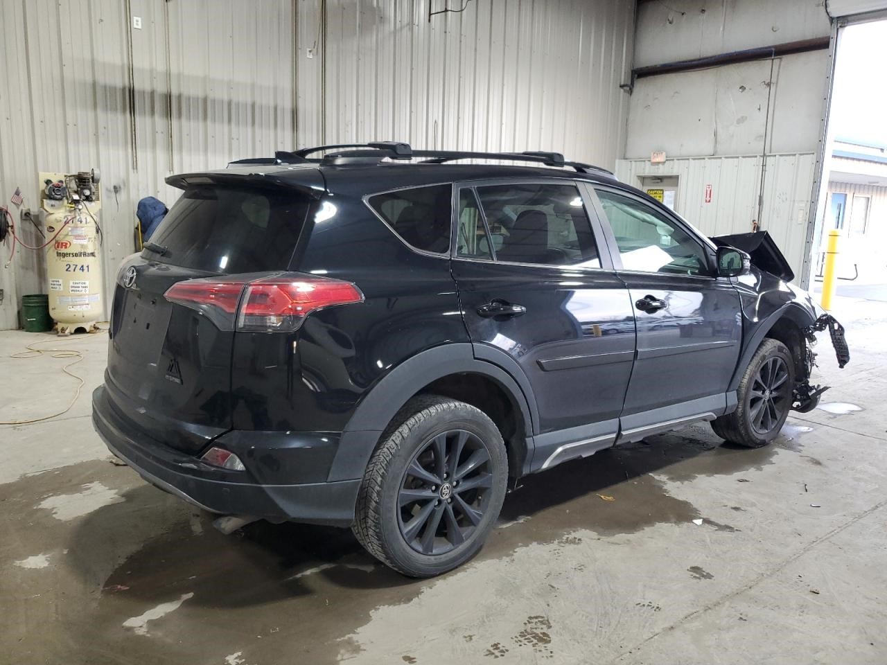 https://f005.backblazeb2.com/file/img-partshotlines-com/Inventory/NE228/Vehicle/142514_03.jpg