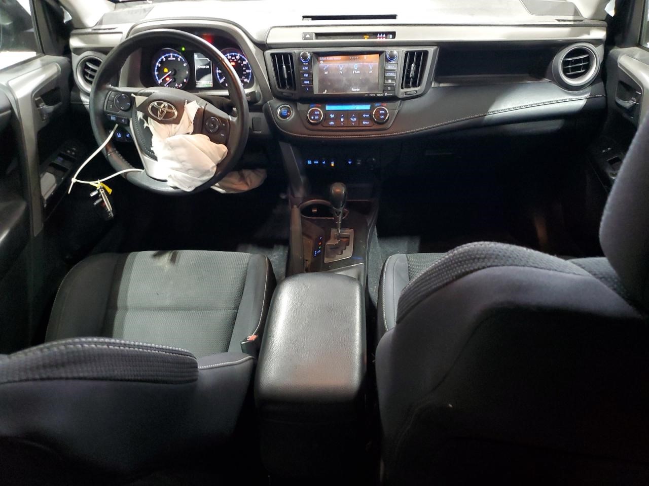 https://f005.backblazeb2.com/file/img-partshotlines-com/Inventory/NE228/Vehicle/142514_08.jpg