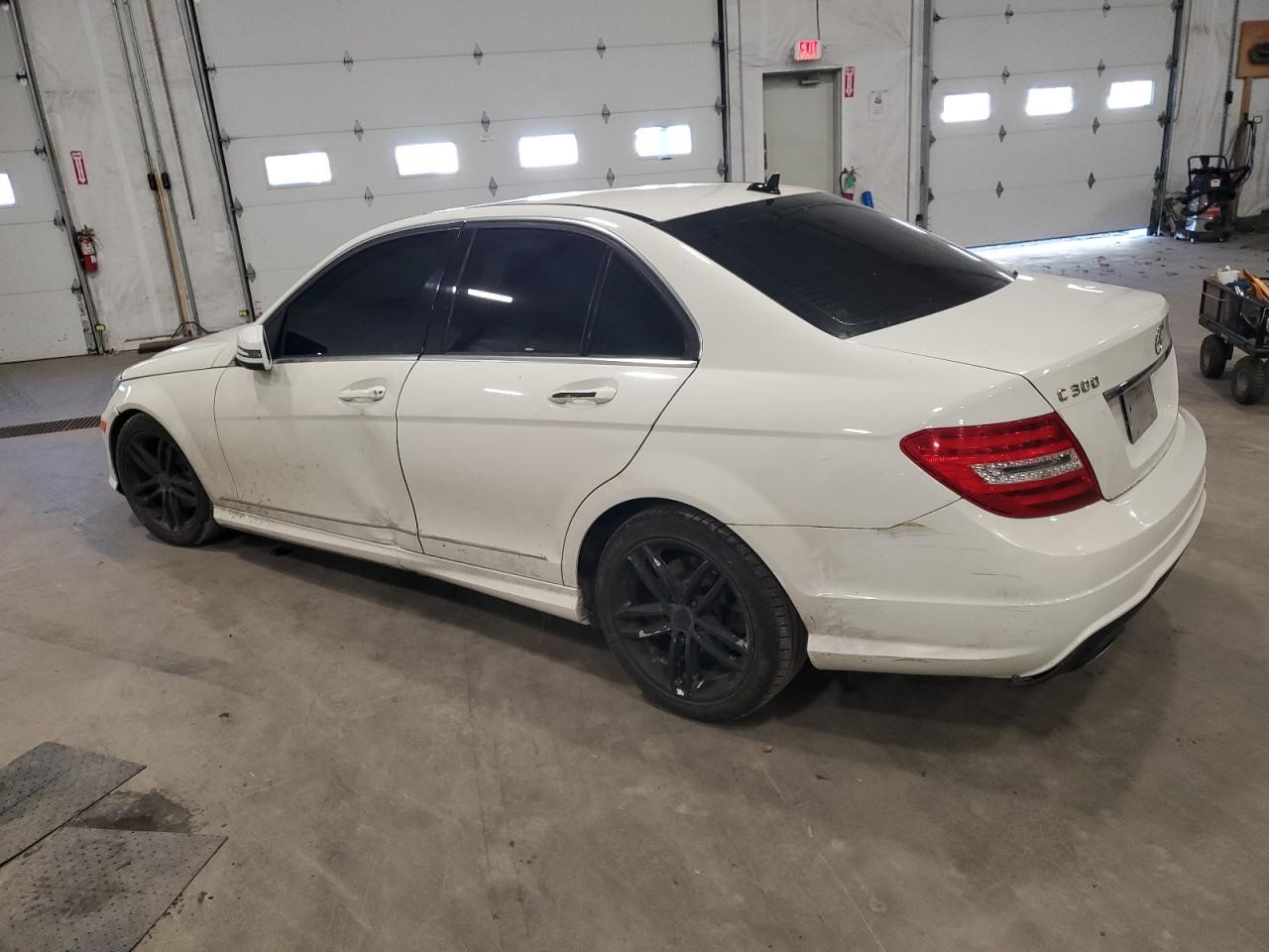 https://f005.backblazeb2.com/file/img-partshotlines-com/Inventory/NE228/Vehicle/142541_02.jpg