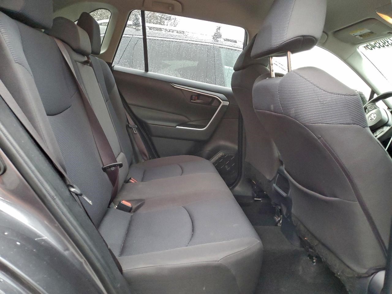 Vehicle/142565_11.jpg