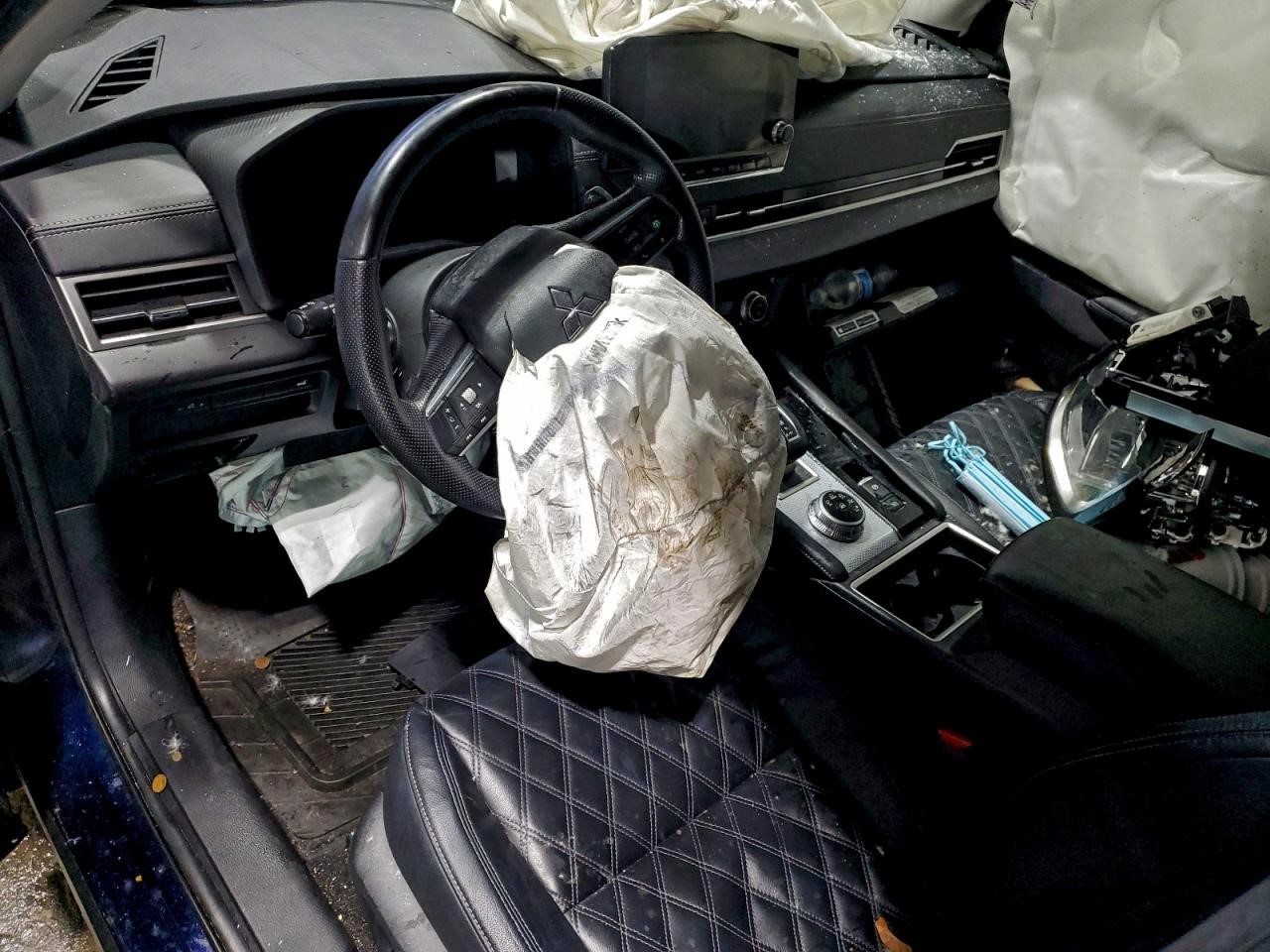 https://f005.backblazeb2.com/file/img-partshotlines-com/Inventory/NE228/Vehicle/142622_08.jpg