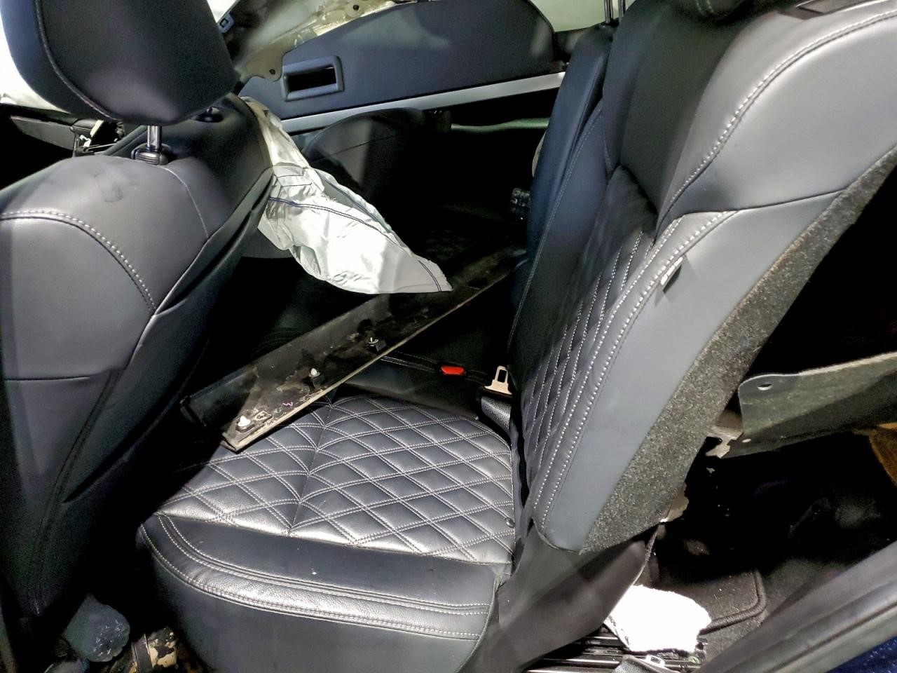 https://f005.backblazeb2.com/file/img-partshotlines-com/Inventory/NE228/Vehicle/142622_11.jpg