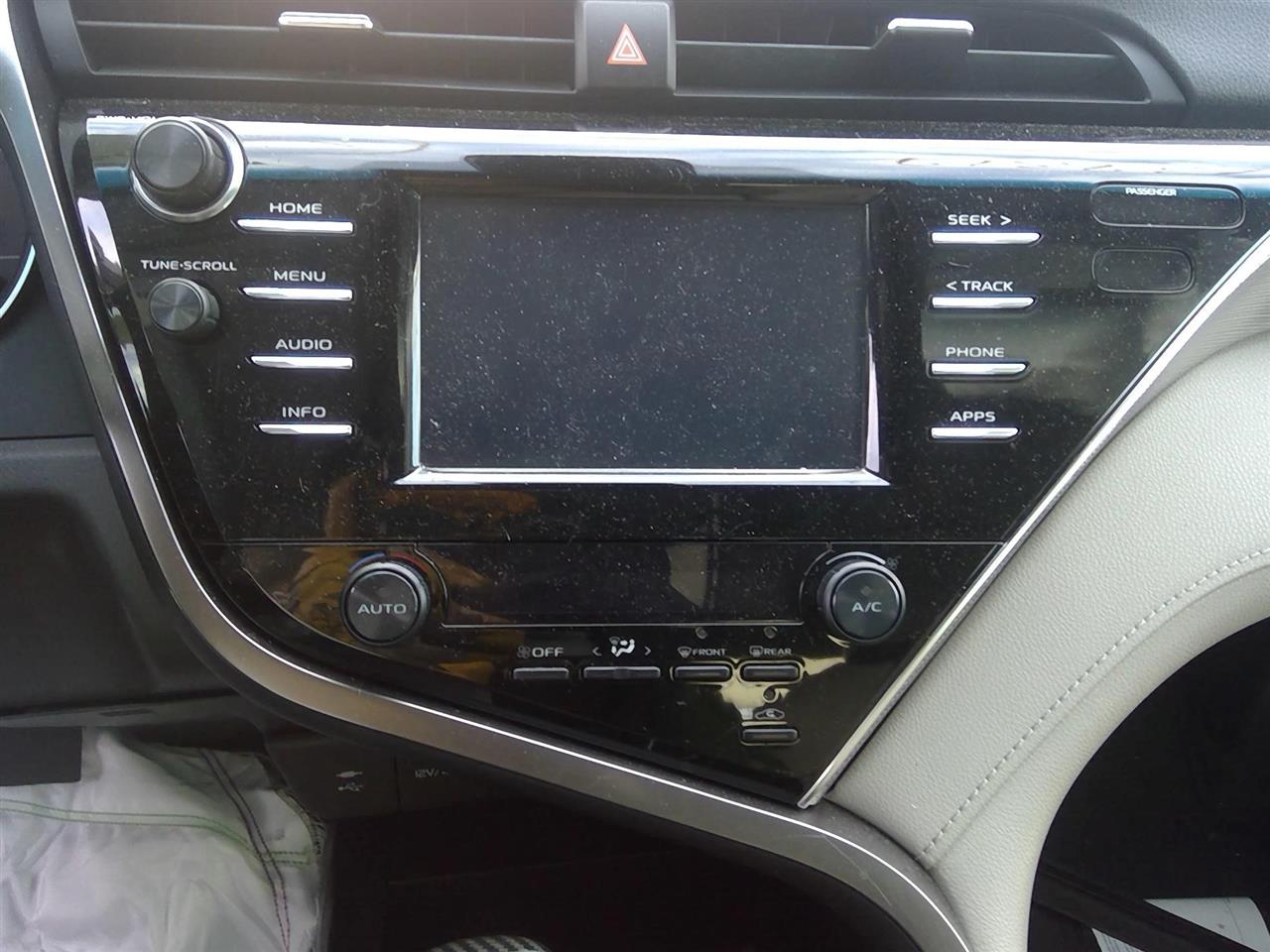 https://f005.backblazeb2.com/file/img-partshotlines-com/Inventory/NE228/Vehicle/142736_11.jpg