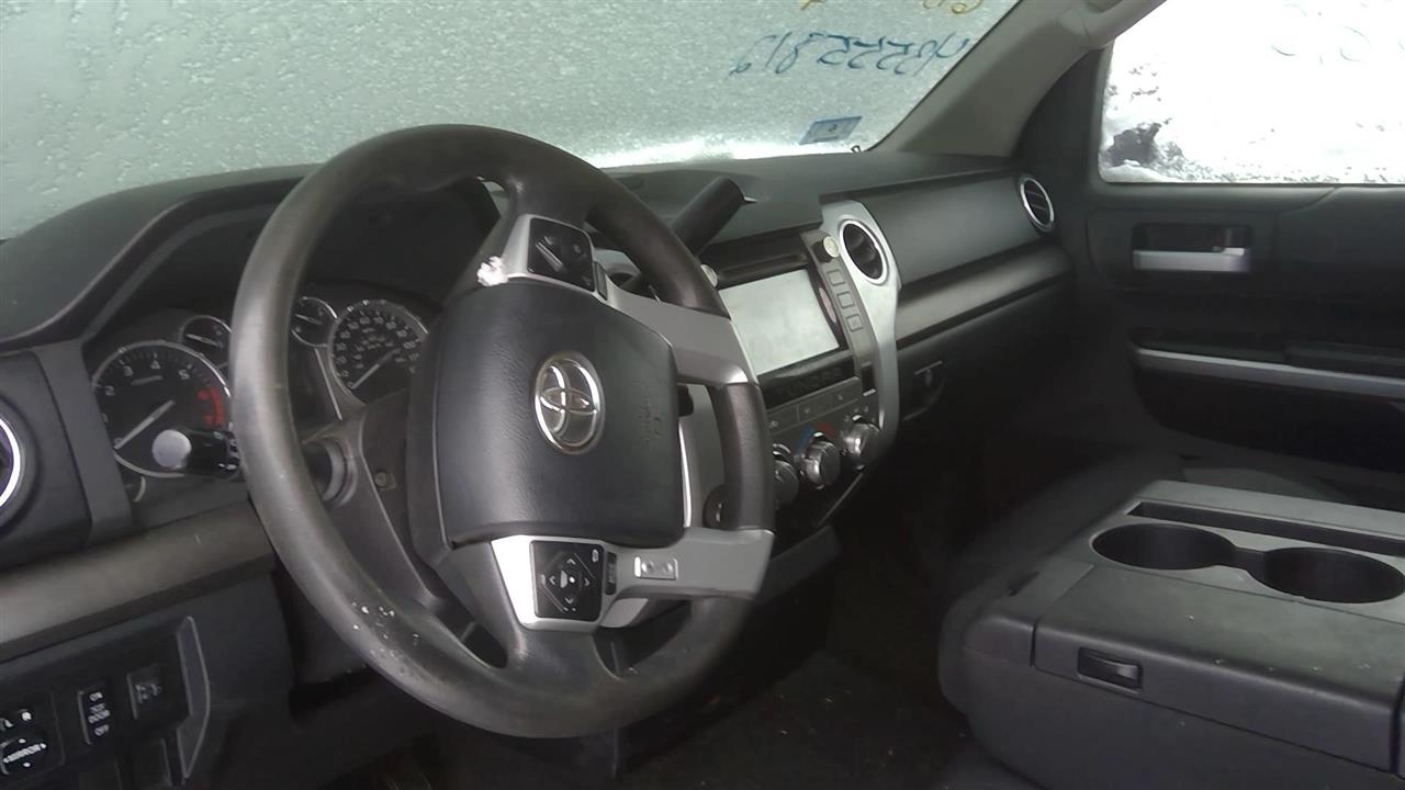 https://f005.backblazeb2.com/file/img-partshotlines-com/Inventory/NE228/Vehicle/142830_12.jpg
