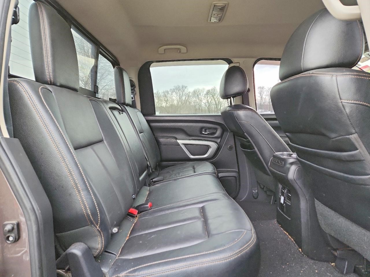 https://f005.backblazeb2.com/file/img-partshotlines-com/Inventory/NE228/Vehicle/142888_10.jpg