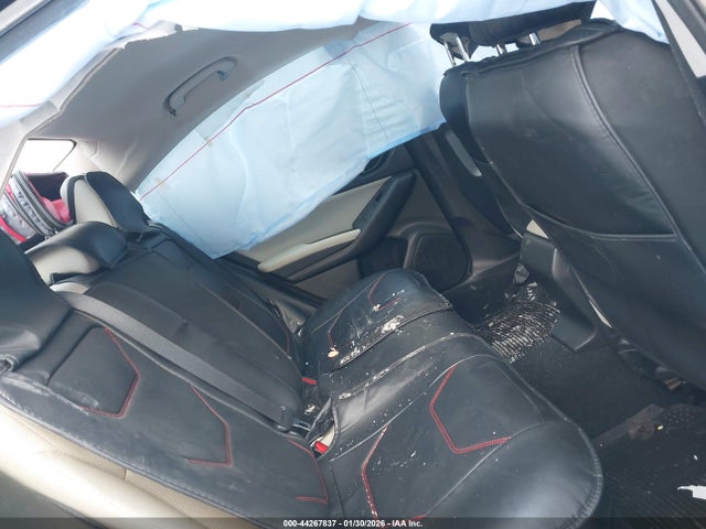 https://f005.backblazeb2.com/file/img-partshotlines-com/Inventory/NE228/Vehicle/142942_08.jpg