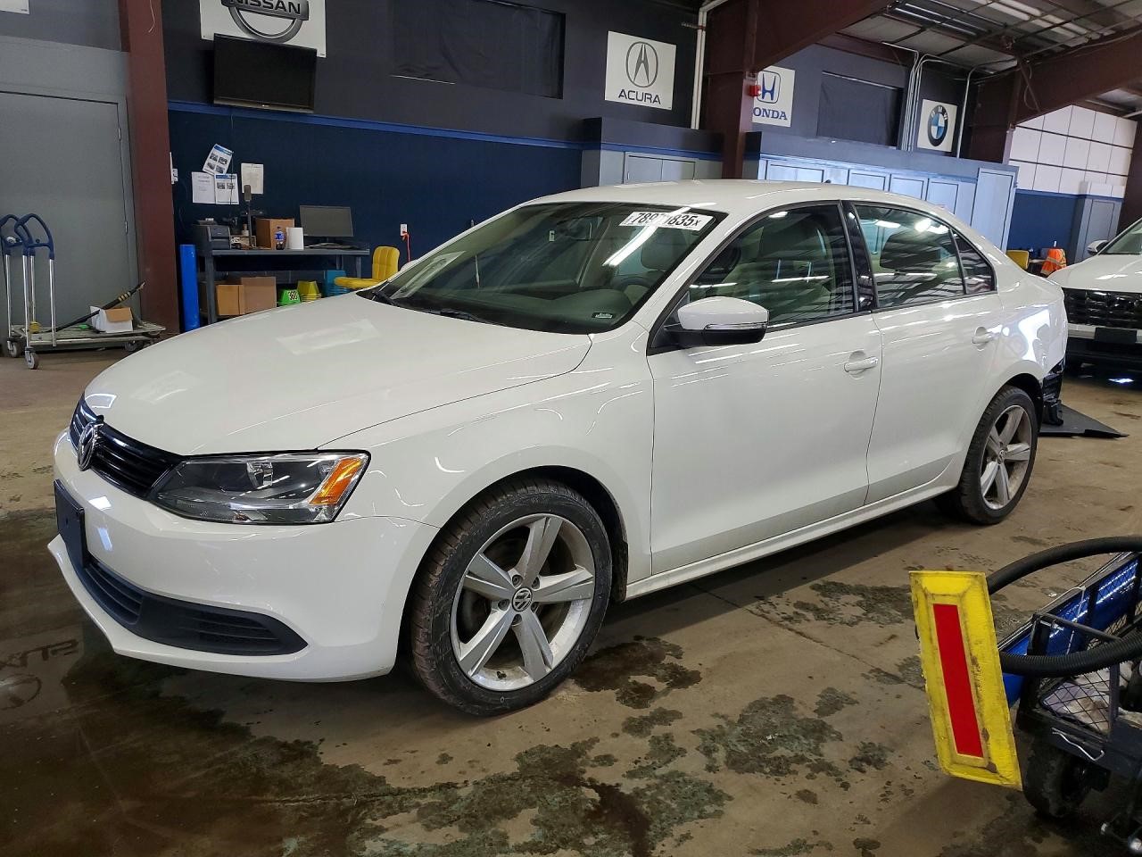 https://f005.backblazeb2.com/file/img-partshotlines-com/Inventory/NE228/Vehicle/142949_01.jpg