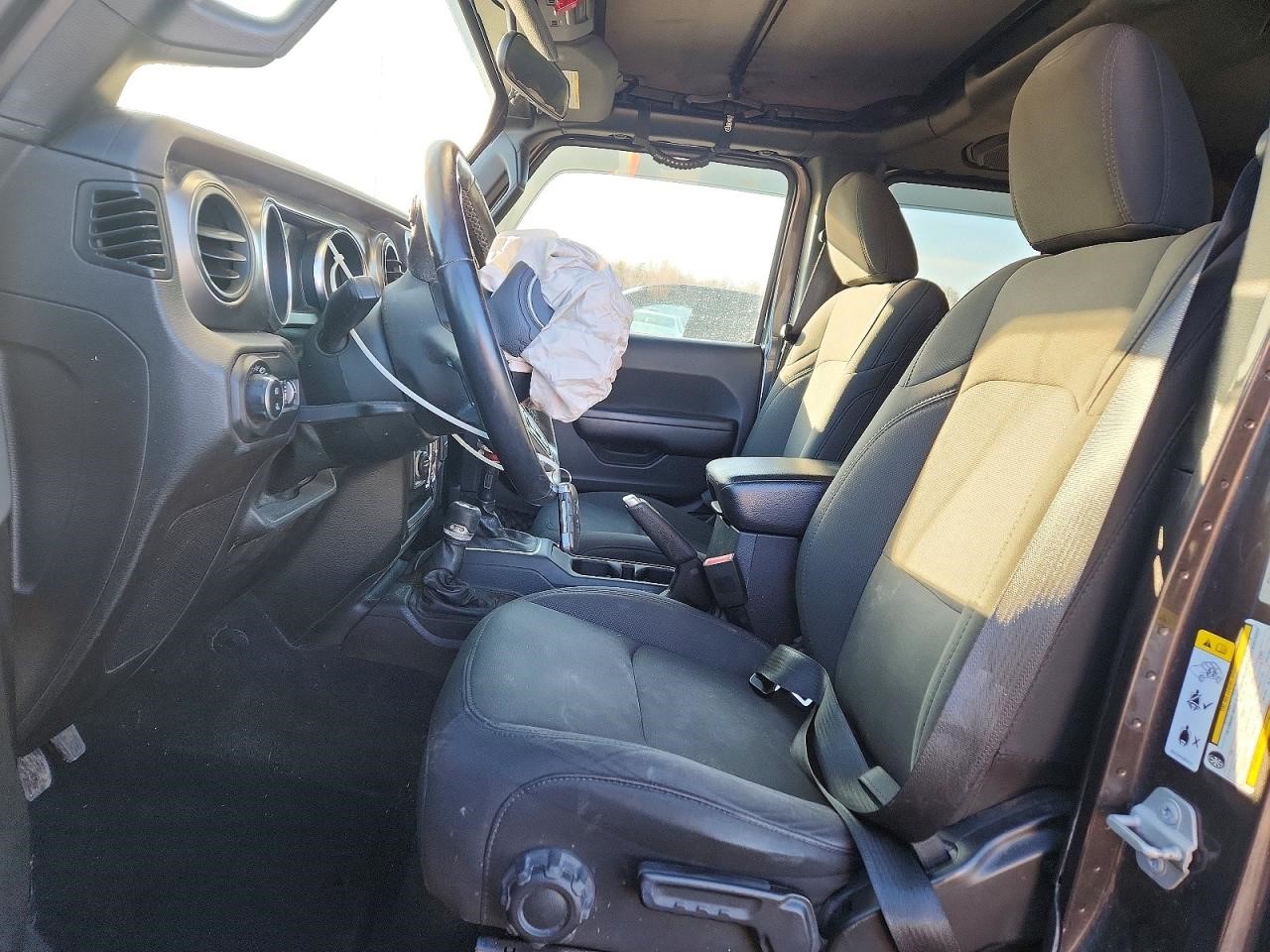 https://f005.backblazeb2.com/file/img-partshotlines-com/Inventory/NE228/Vehicle/142975_07.jpg