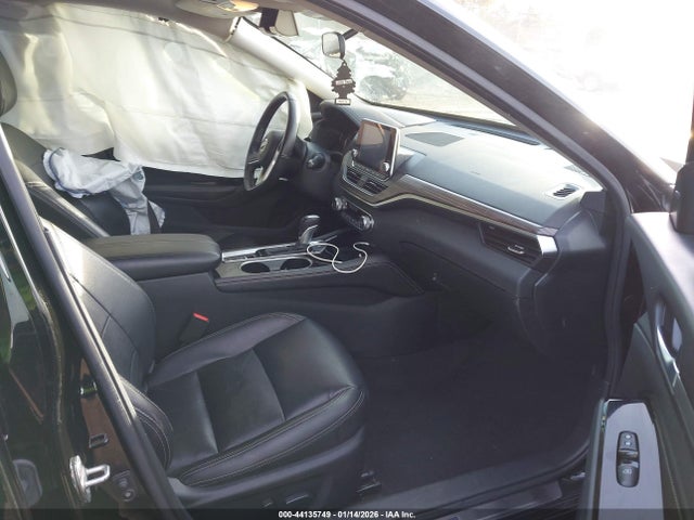 Vehicle/143001_05.jpg