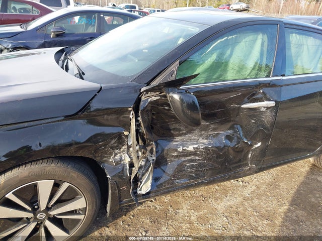 Vehicle/143001_06.jpg