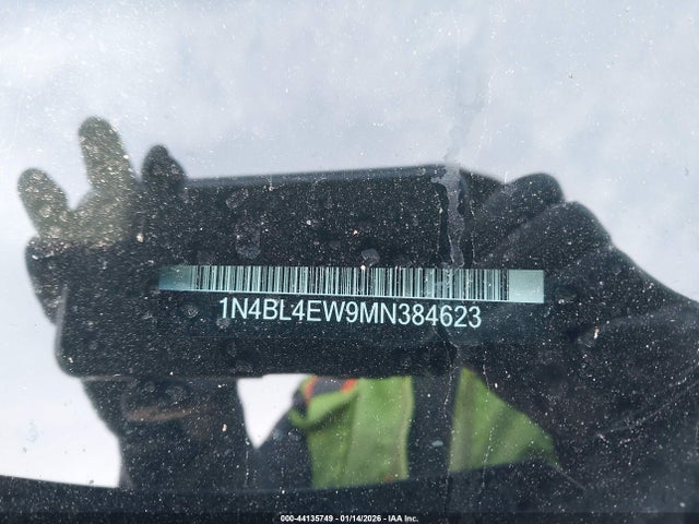 Vehicle/143001_09.jpg