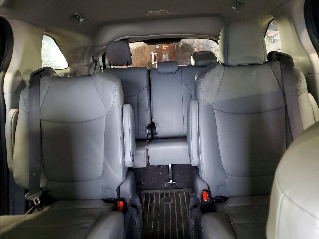 https://f005.backblazeb2.com/file/img-partshotlines-com/Inventory/NE228/Vehicle/143020_10.jpg