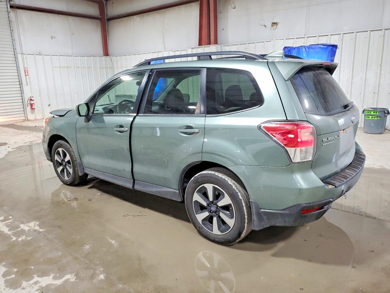 Vehicle/143032_02.jpg