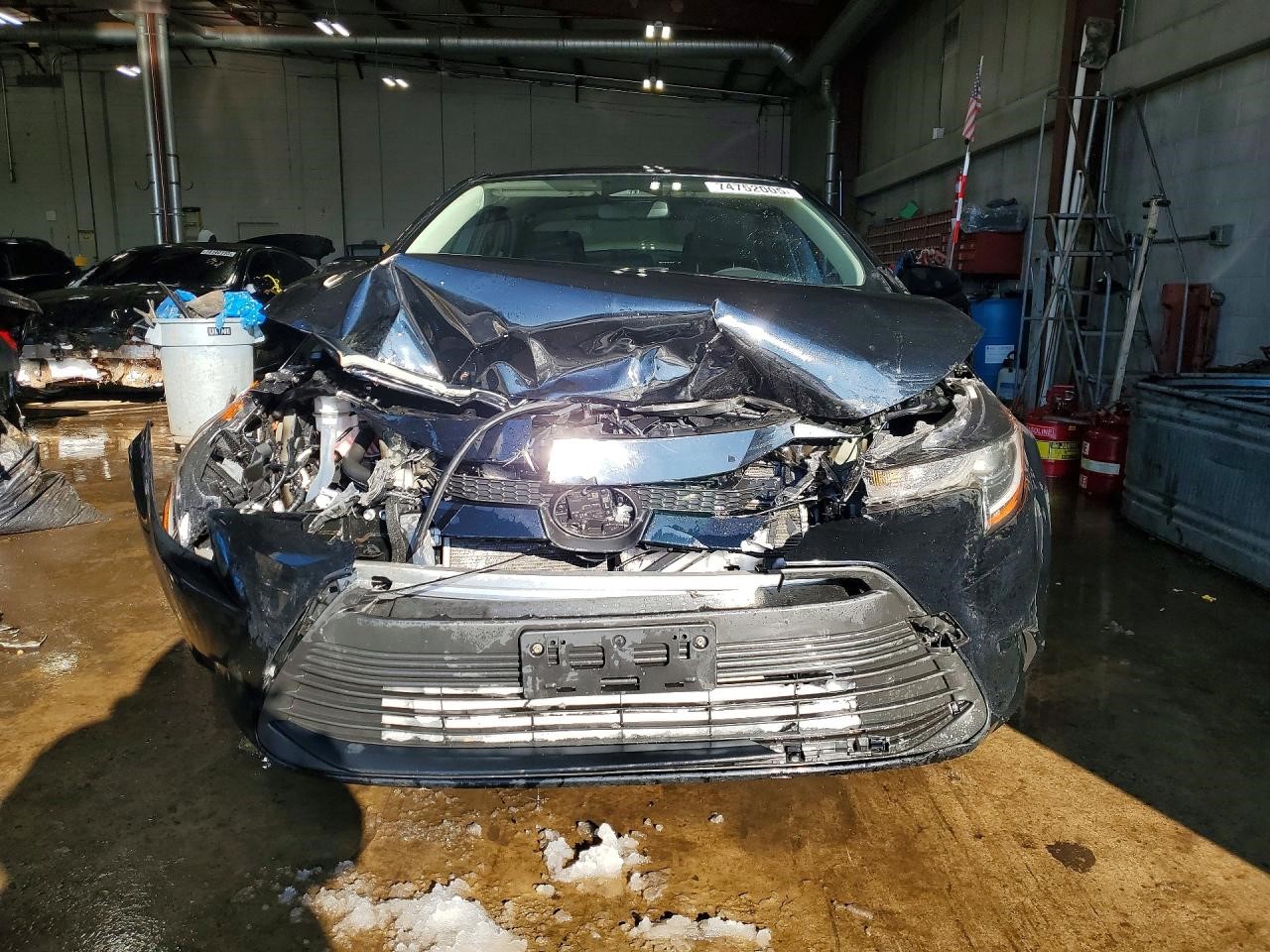 Vehicle/143054_05.jpg