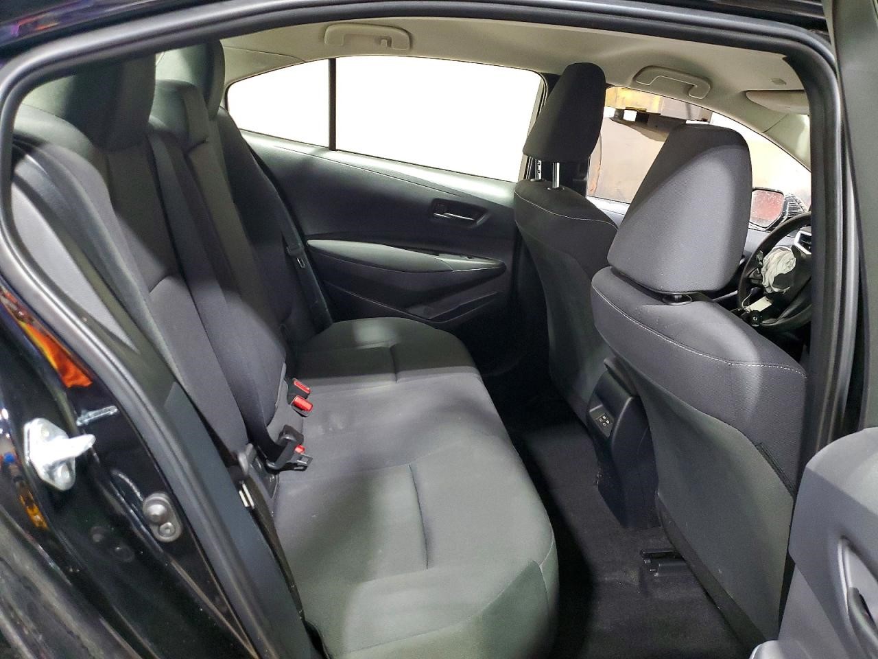 Vehicle/143054_10.jpg