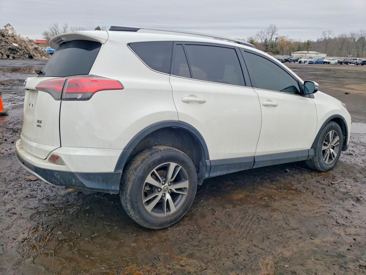https://f005.backblazeb2.com/file/img-partshotlines-com/Inventory/NE228/Vehicle/143089_03.jpg