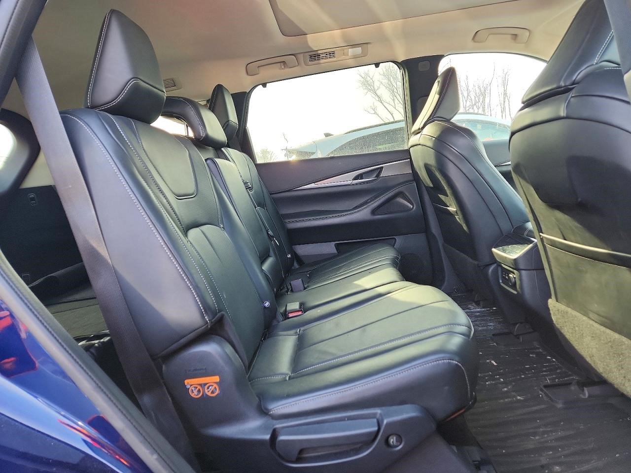 https://f005.backblazeb2.com/file/img-partshotlines-com/Inventory/NE228/Vehicle/143090_11.jpg