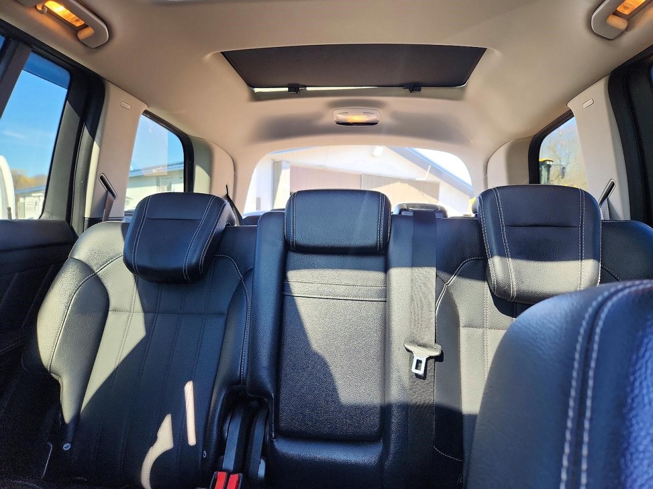 https://f005.backblazeb2.com/file/img-partshotlines-com/Inventory/NE228/Vehicle/143107_10.jpg