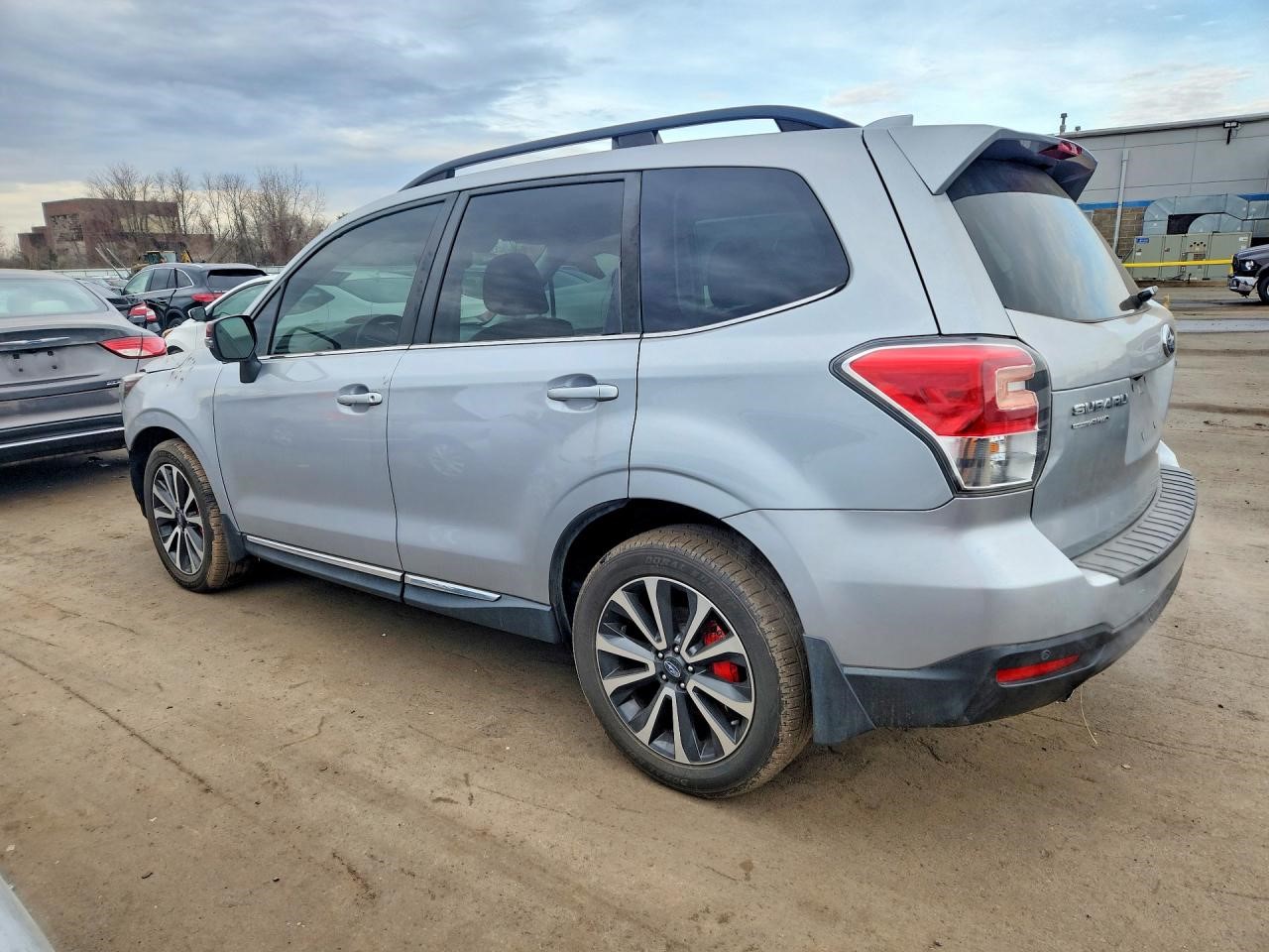 Vehicle/143111_02.jpg
