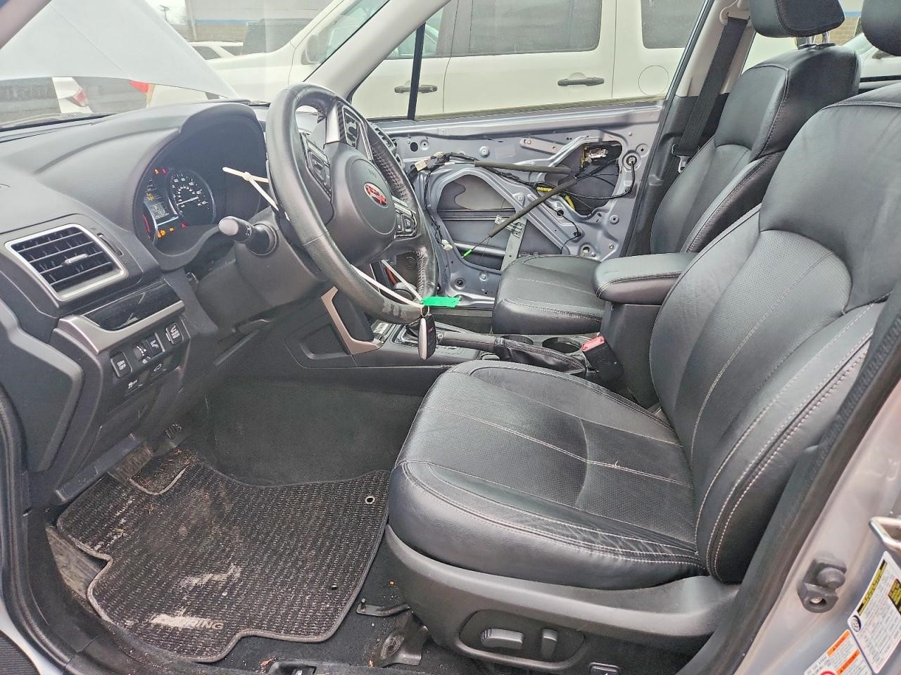 Vehicle/143111_07.jpg