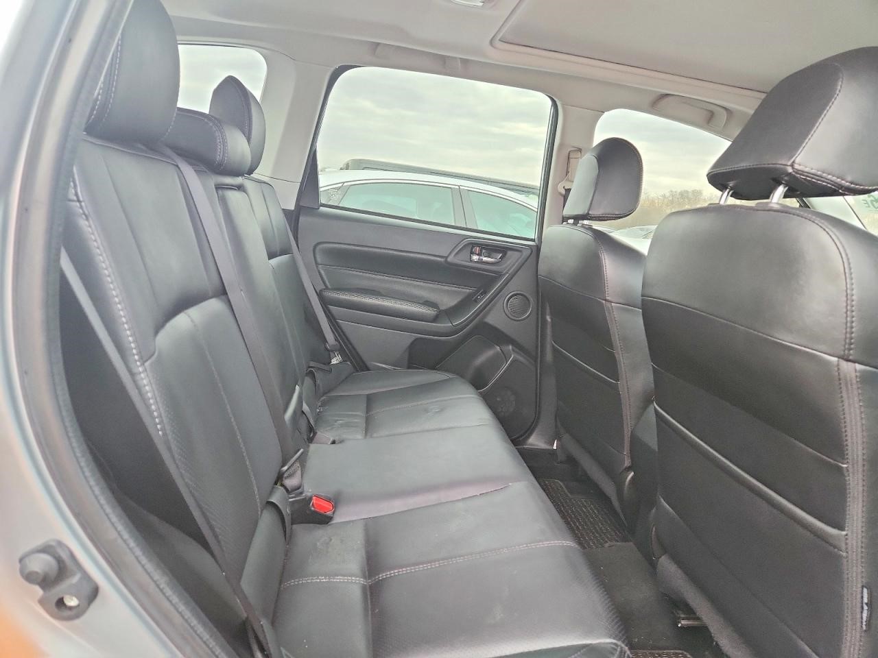 Vehicle/143111_10.jpg