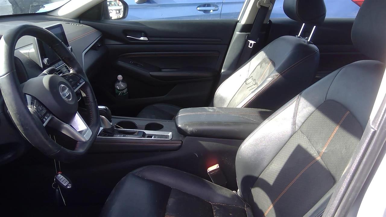 Vehicle/143198_11.jpg