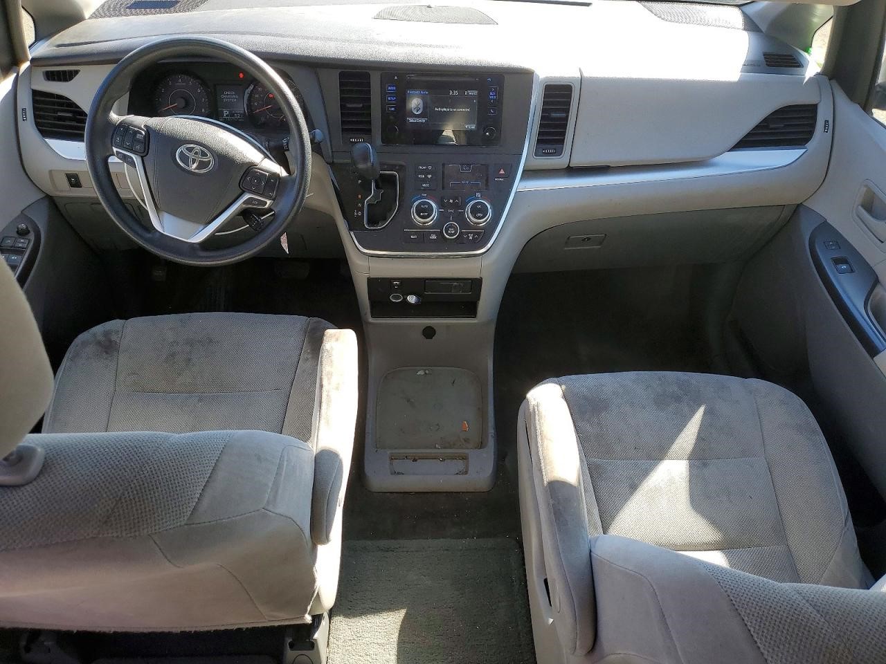 https://f005.backblazeb2.com/file/img-partshotlines-com/Inventory/NE228/Vehicle/143206_08.jpg