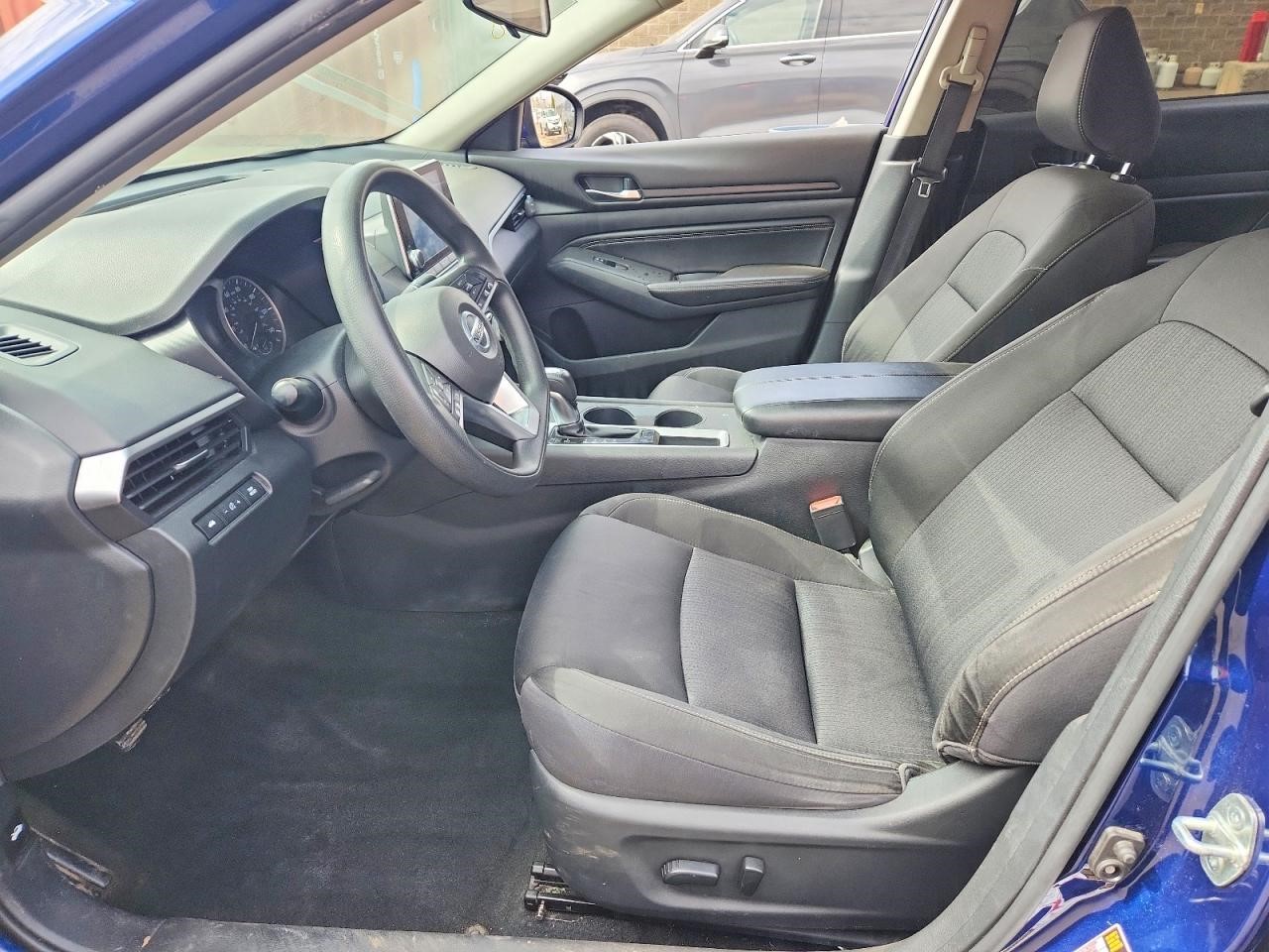 Vehicle/143256_07.jpg