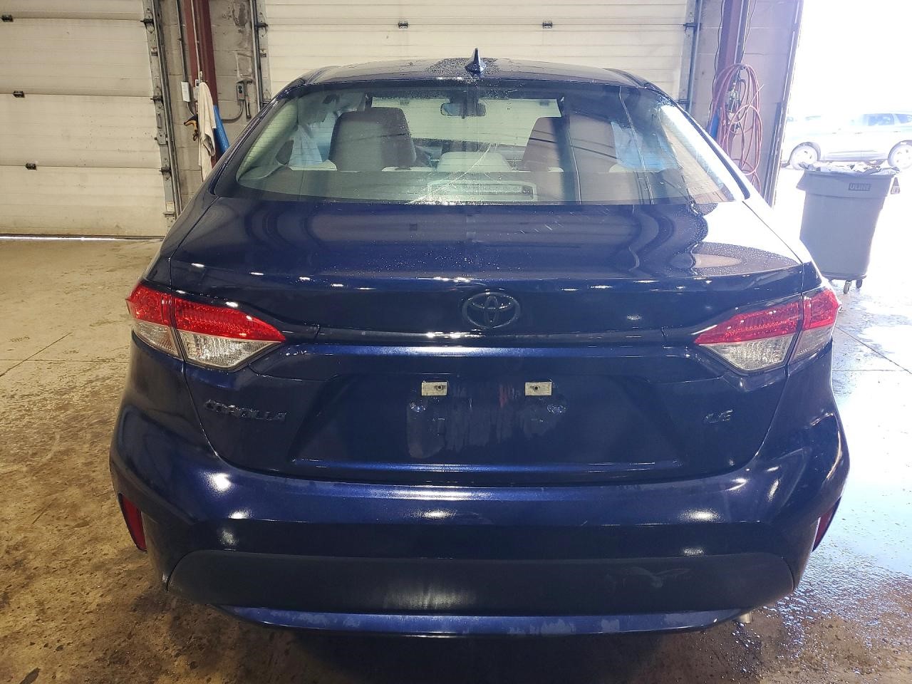 Vehicle/143292_06.jpg
