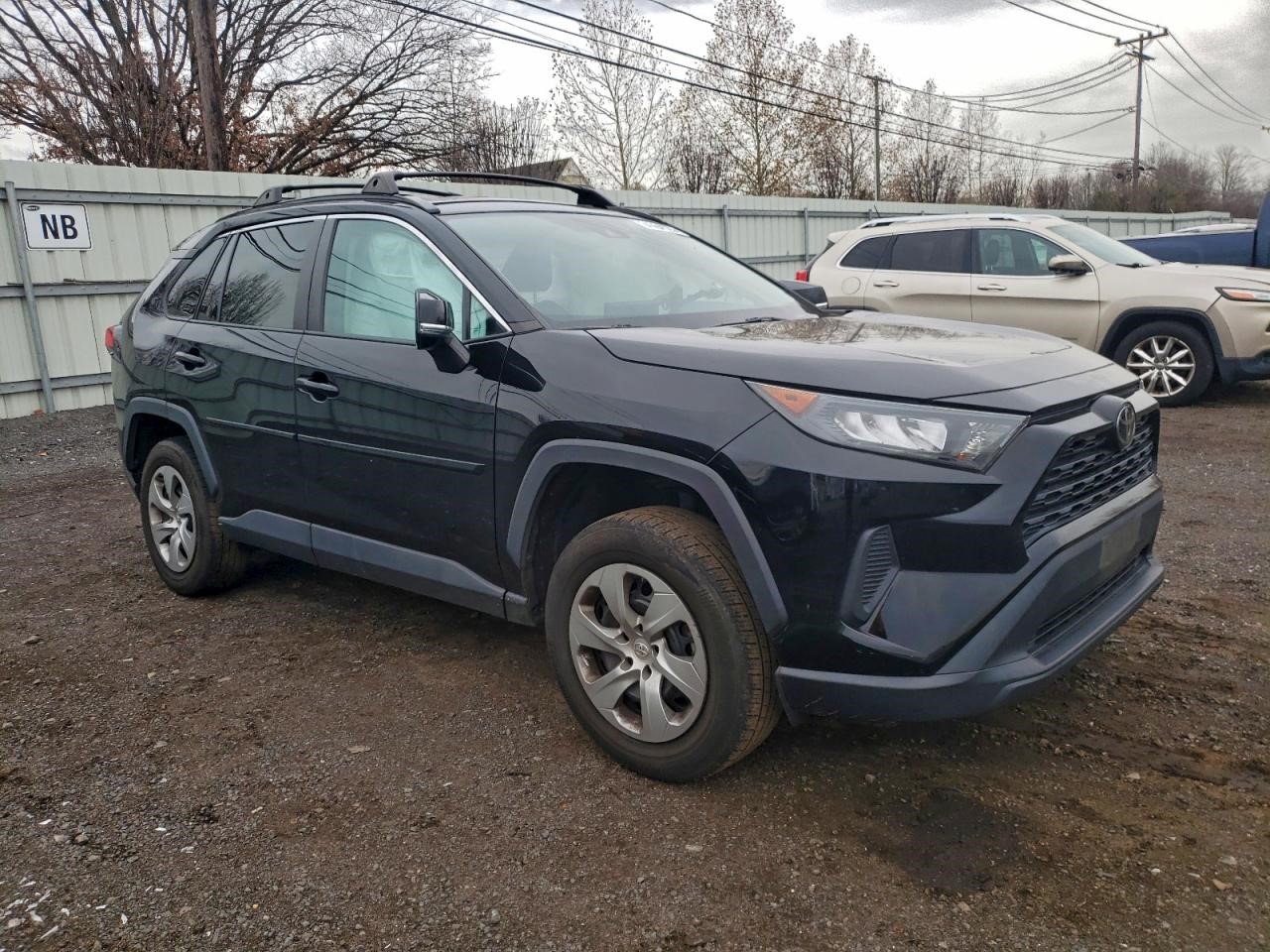 Vehicle/143298_04.jpg