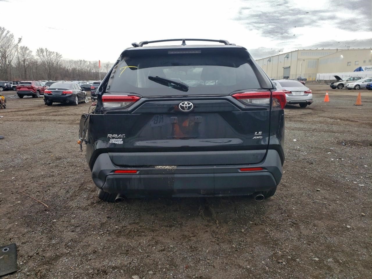 Vehicle/143298_06.jpg
