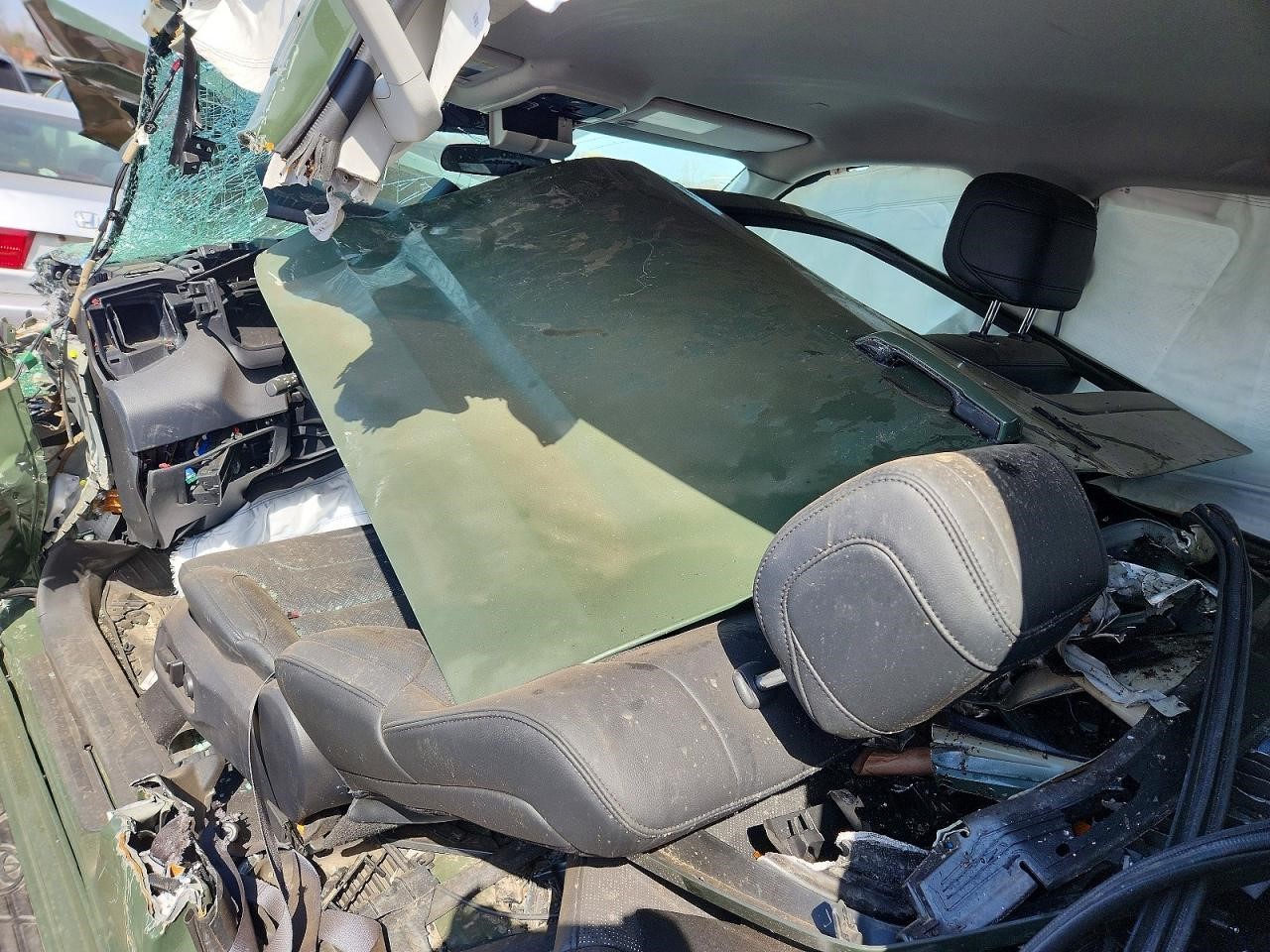 https://f005.backblazeb2.com/file/img-partshotlines-com/Inventory/NE228/Vehicle/143346_08.jpg