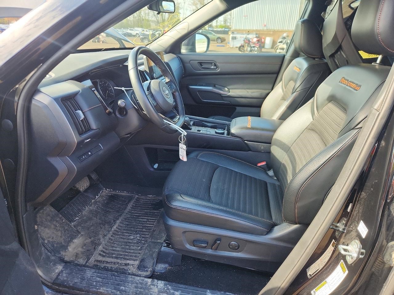 https://f005.backblazeb2.com/file/img-partshotlines-com/Inventory/NE228/Vehicle/143364_07.jpg