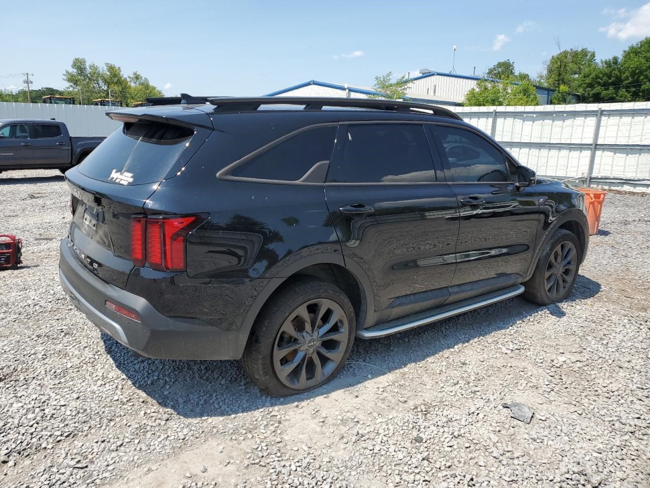 https://f005.backblazeb2.com/file/img-partshotlines-com/Inventory/NE228/Vehicle/143373_03.jpg
