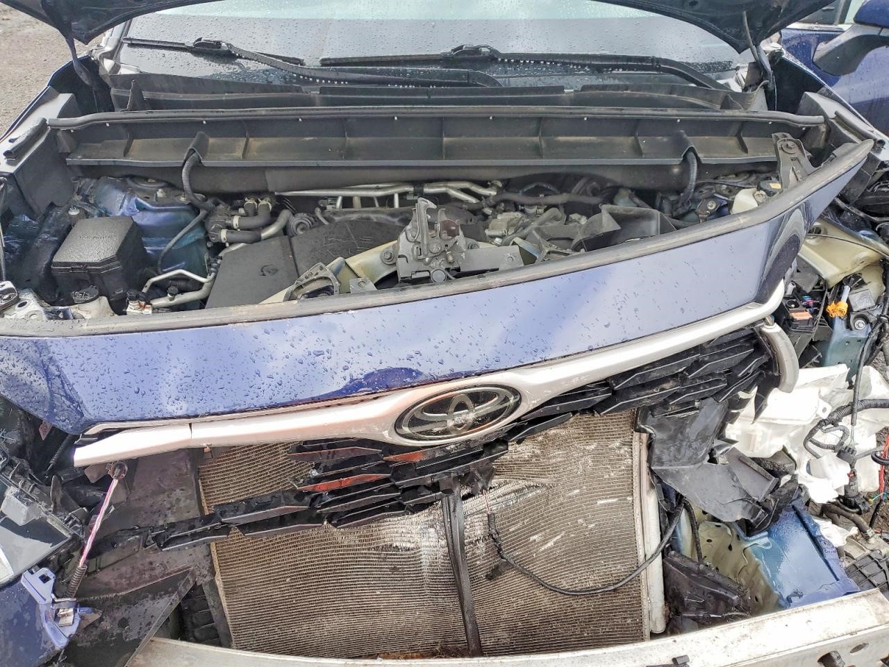 https://f005.backblazeb2.com/file/img-partshotlines-com/Inventory/NE228/Vehicle/143439_12.jpg