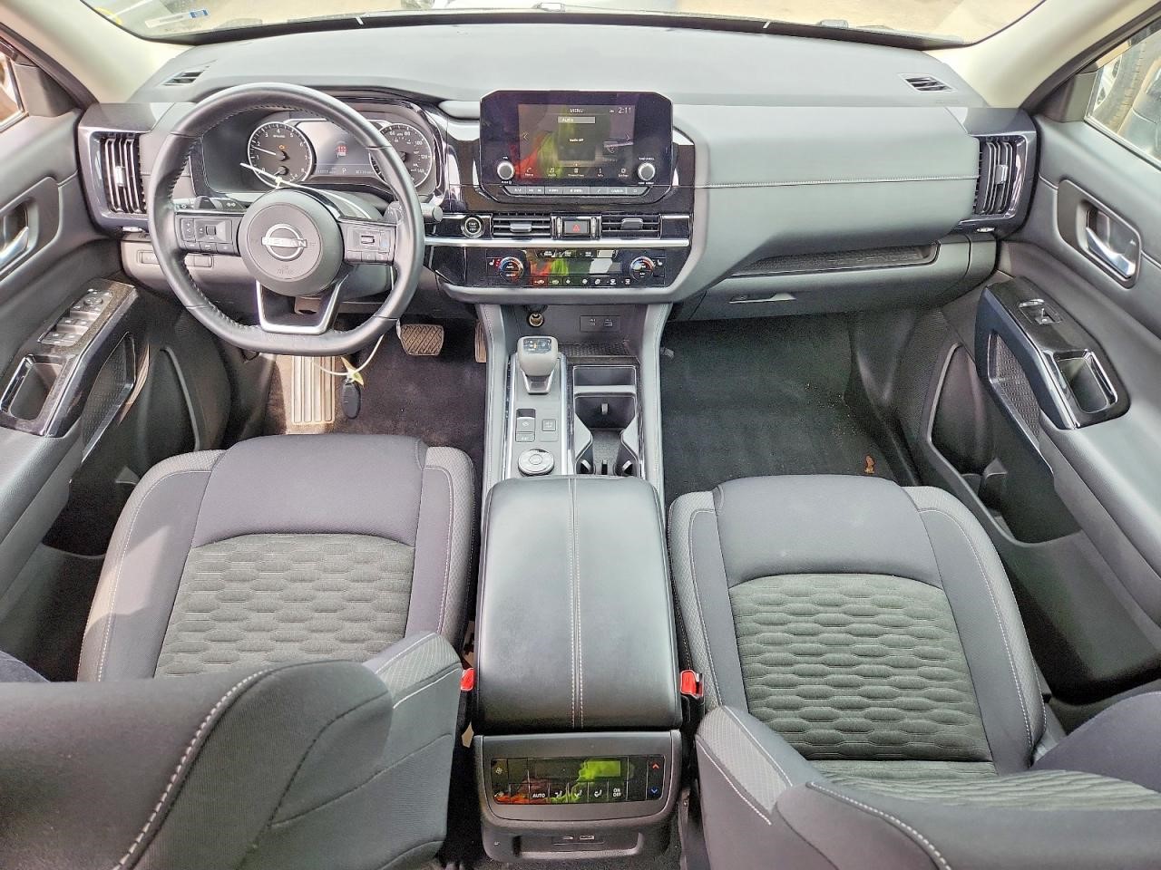 https://f005.backblazeb2.com/file/img-partshotlines-com/Inventory/NE228/Vehicle/143458_08.jpg