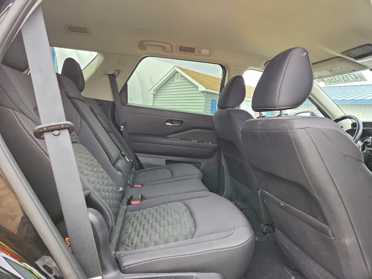 https://f005.backblazeb2.com/file/img-partshotlines-com/Inventory/NE228/Vehicle/143458_11.jpg