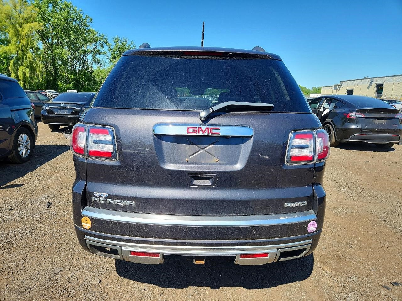 https://f005.backblazeb2.com/file/img-partshotlines-com/Inventory/NE228/Vehicle/143532_06.jpg