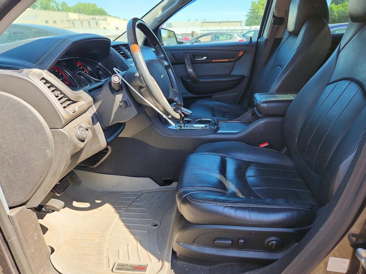 https://f005.backblazeb2.com/file/img-partshotlines-com/Inventory/NE228/Vehicle/143532_07.jpg