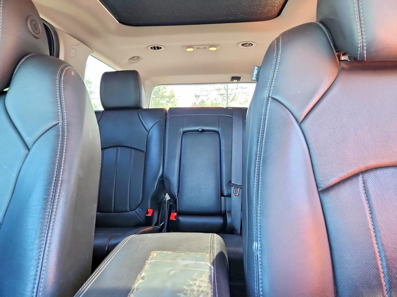 https://f005.backblazeb2.com/file/img-partshotlines-com/Inventory/NE228/Vehicle/143532_10.jpg