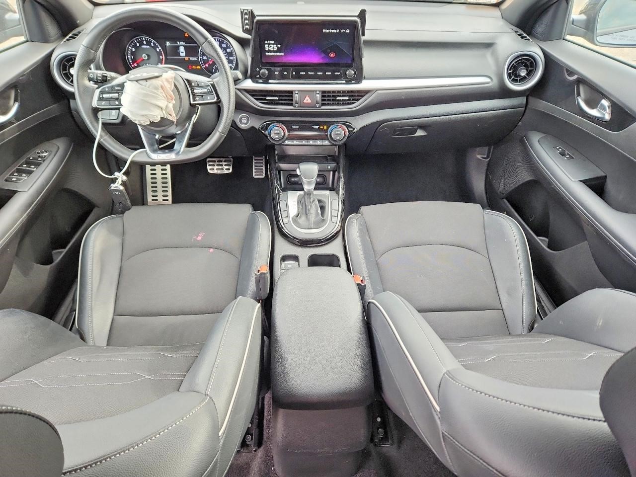 https://f005.backblazeb2.com/file/img-partshotlines-com/Inventory/NE228/Vehicle/143570_08.jpg