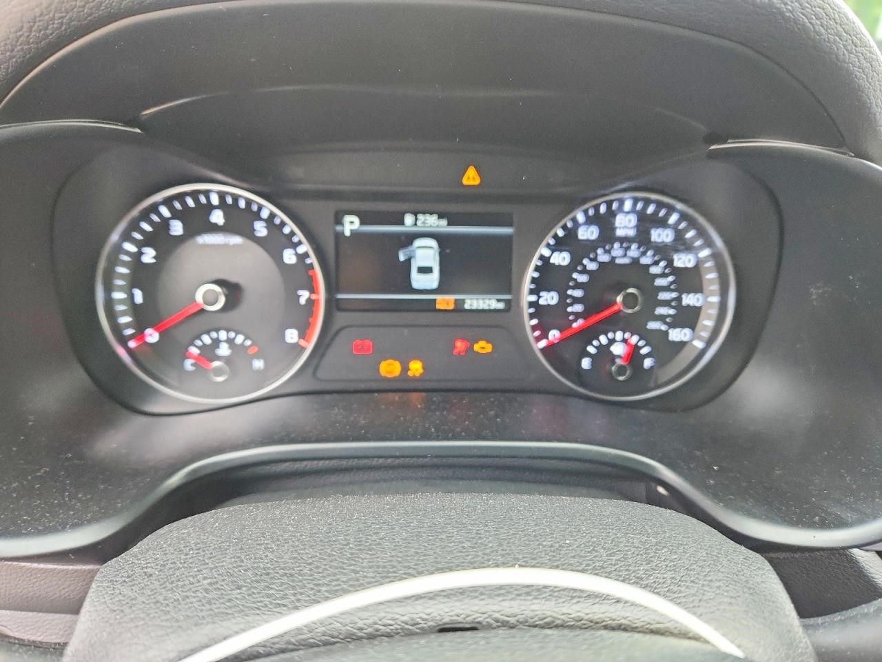 https://f005.backblazeb2.com/file/img-partshotlines-com/Inventory/NE228/Vehicle/143570_09.jpg