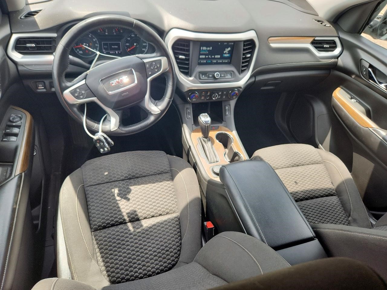 https://f005.backblazeb2.com/file/img-partshotlines-com/Inventory/NE228/Vehicle/143608_08.jpg
