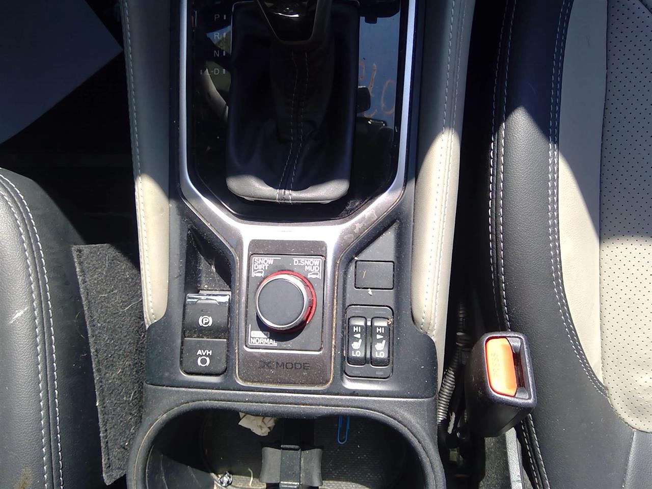 https://f005.backblazeb2.com/file/img-partshotlines-com/Inventory/NE228/Vehicle/143646_11.jpg