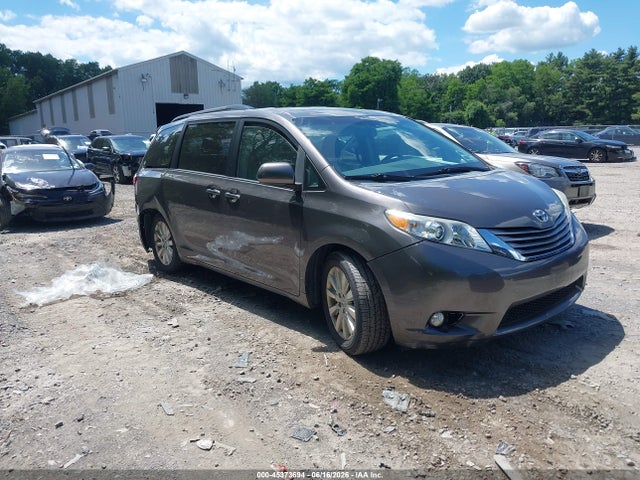 https://f005.backblazeb2.com/file/img-partshotlines-com/Inventory/NE228/Vehicle/143705_01.jpg