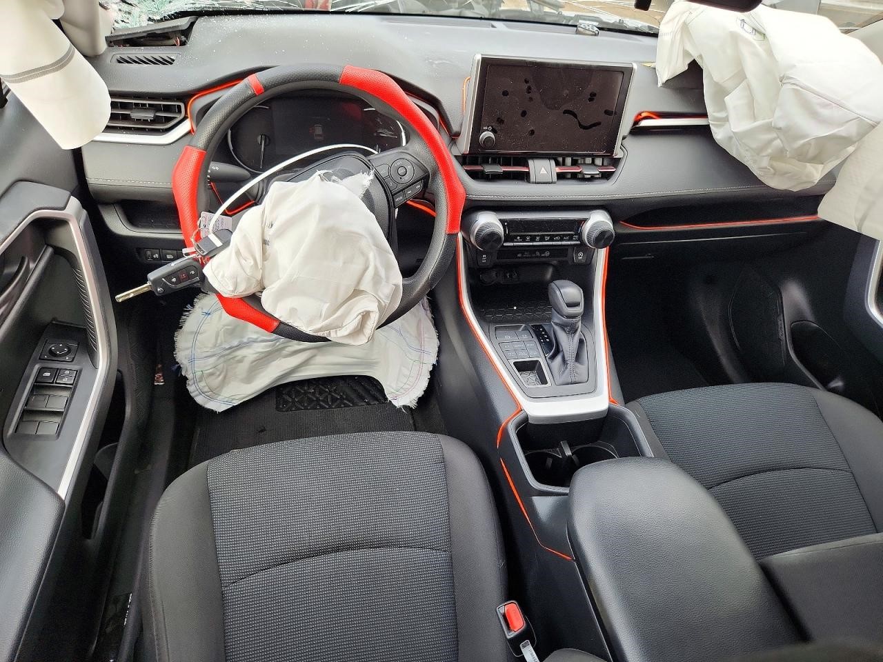 https://f005.backblazeb2.com/file/img-partshotlines-com/Inventory/NE228/Vehicle/143786_08.jpg