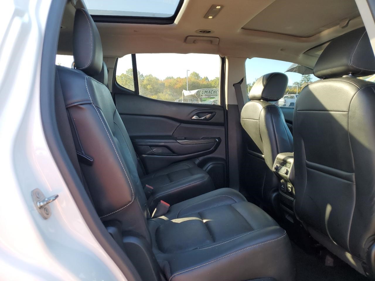 https://f005.backblazeb2.com/file/img-partshotlines-com/Inventory/NE228/Vehicle/143793_11.jpg