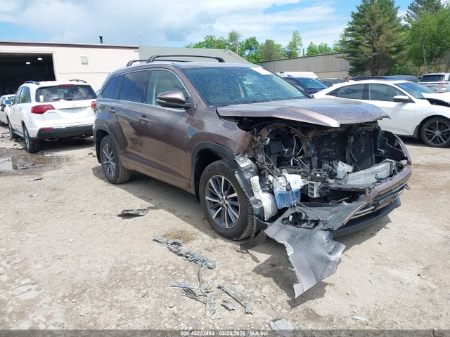 https://f005.backblazeb2.com/file/img-partshotlines-com/Inventory/NE228/Vehicle/143830_01.jpg