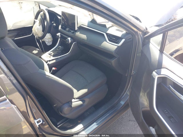 Vehicle/143869_05.jpg