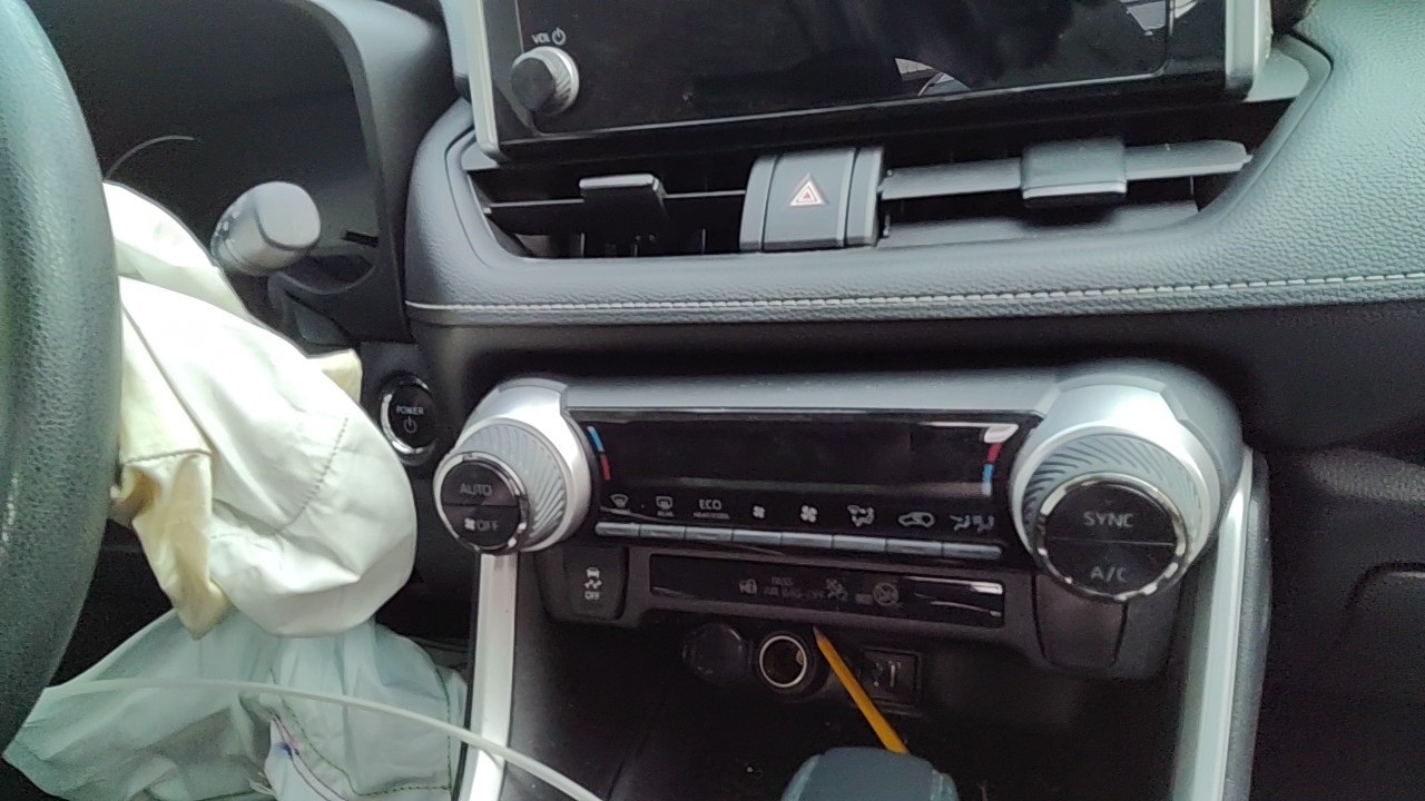 Vehicle/143869_12.jpg